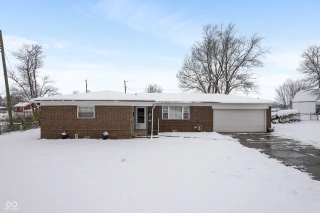 $256,900 | 58 North Eastern Village Drive, Greenfield, IN 46140