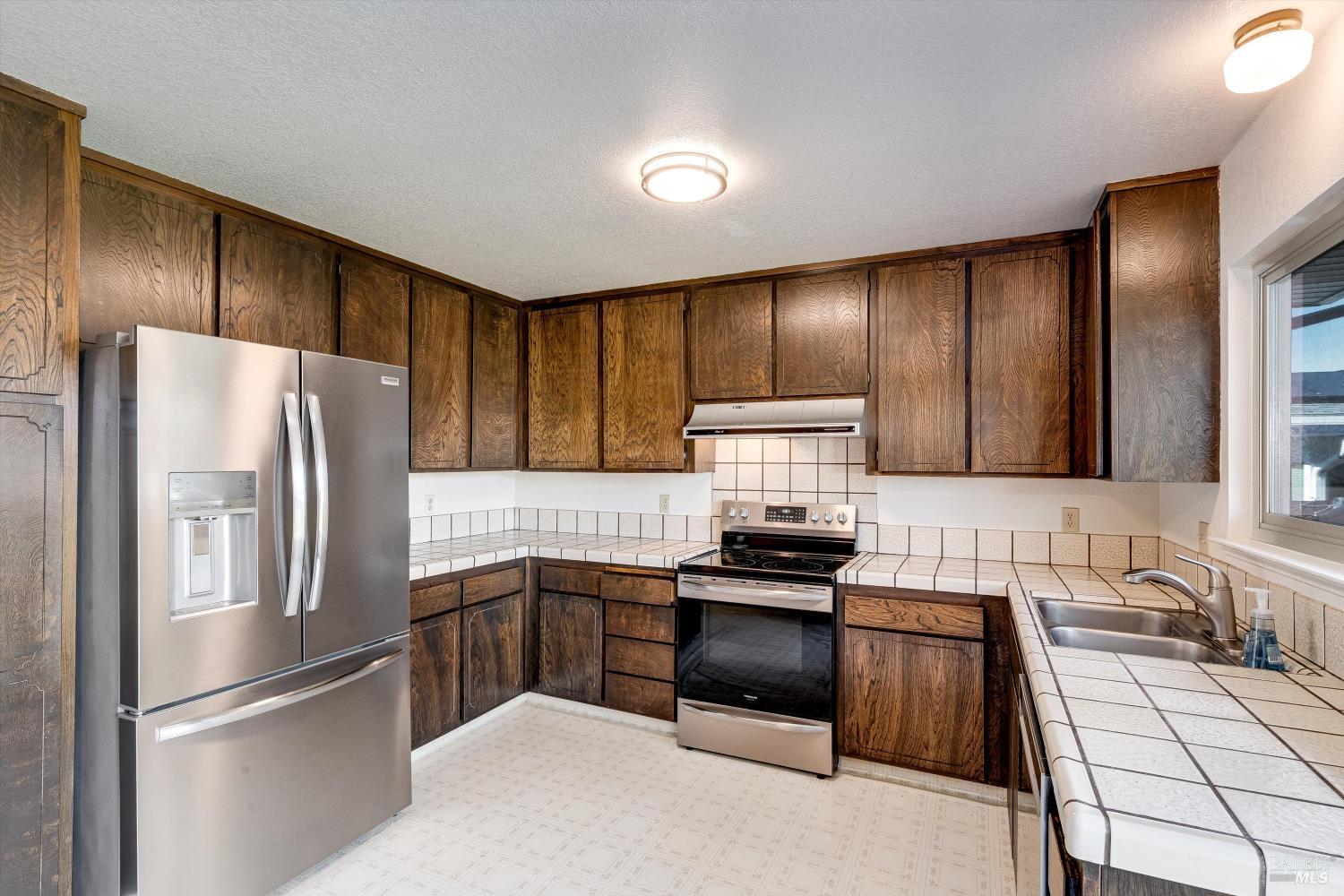 1477 Russell Avenue Santa Rosa, CA 95403 - Photo 19 of 54