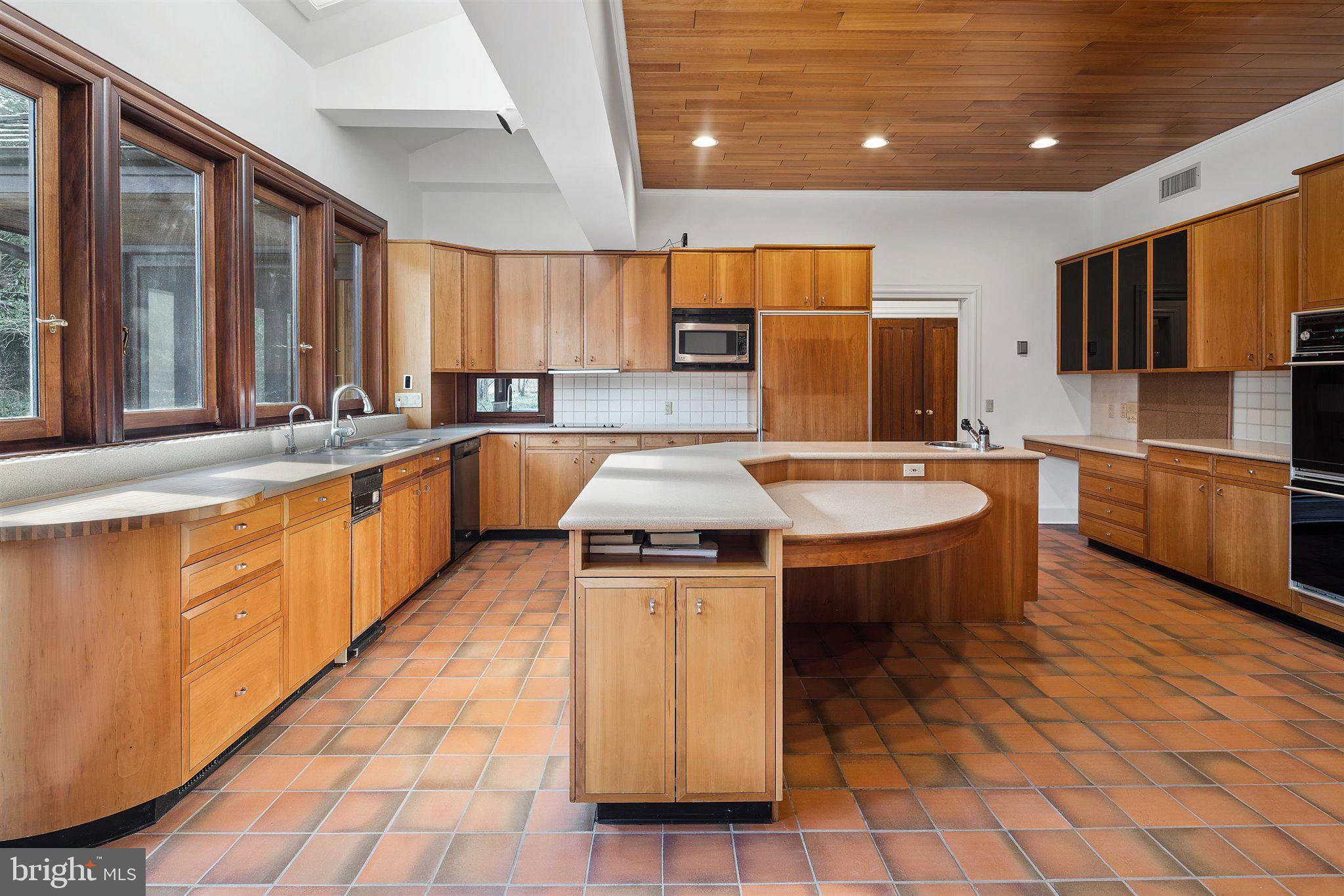 100 Brooks Bend Princeton, NJ 08540 - Photo 13 of 41