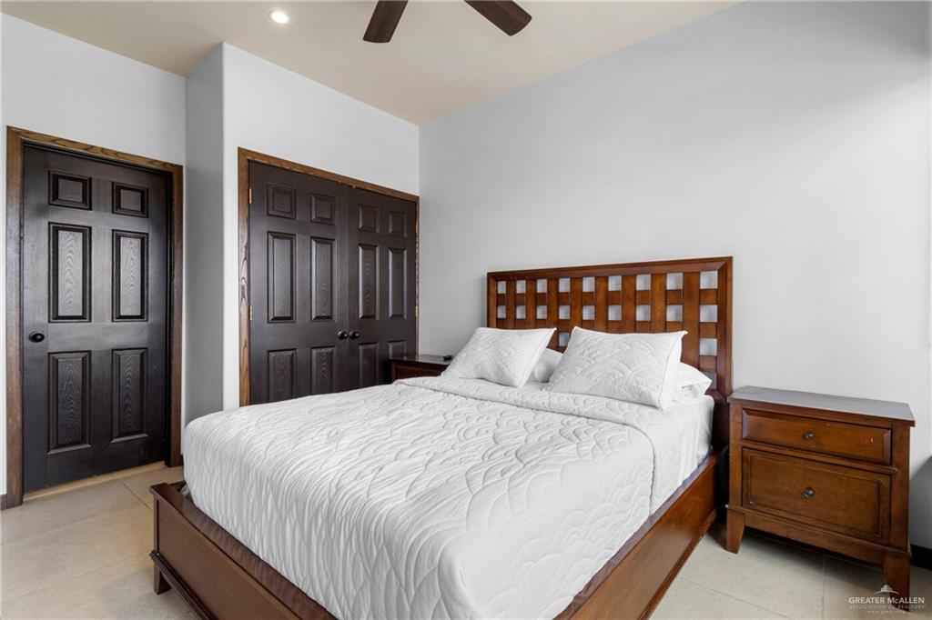 813 Travis Street, Unit 419 Mission, TX 78572 - Photo 12 of 25