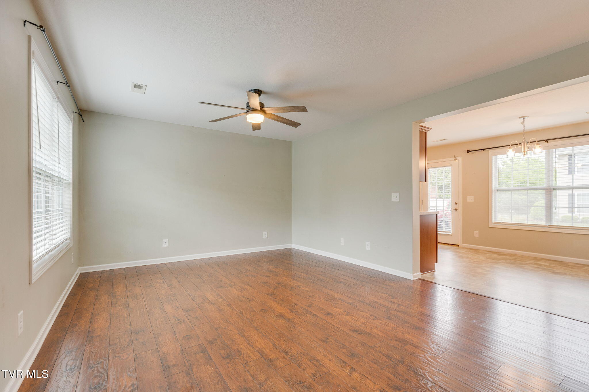 396 Jonesboro Road, Unit 35H Piney Flats, TN 37686 - Photo 6 of 28 005