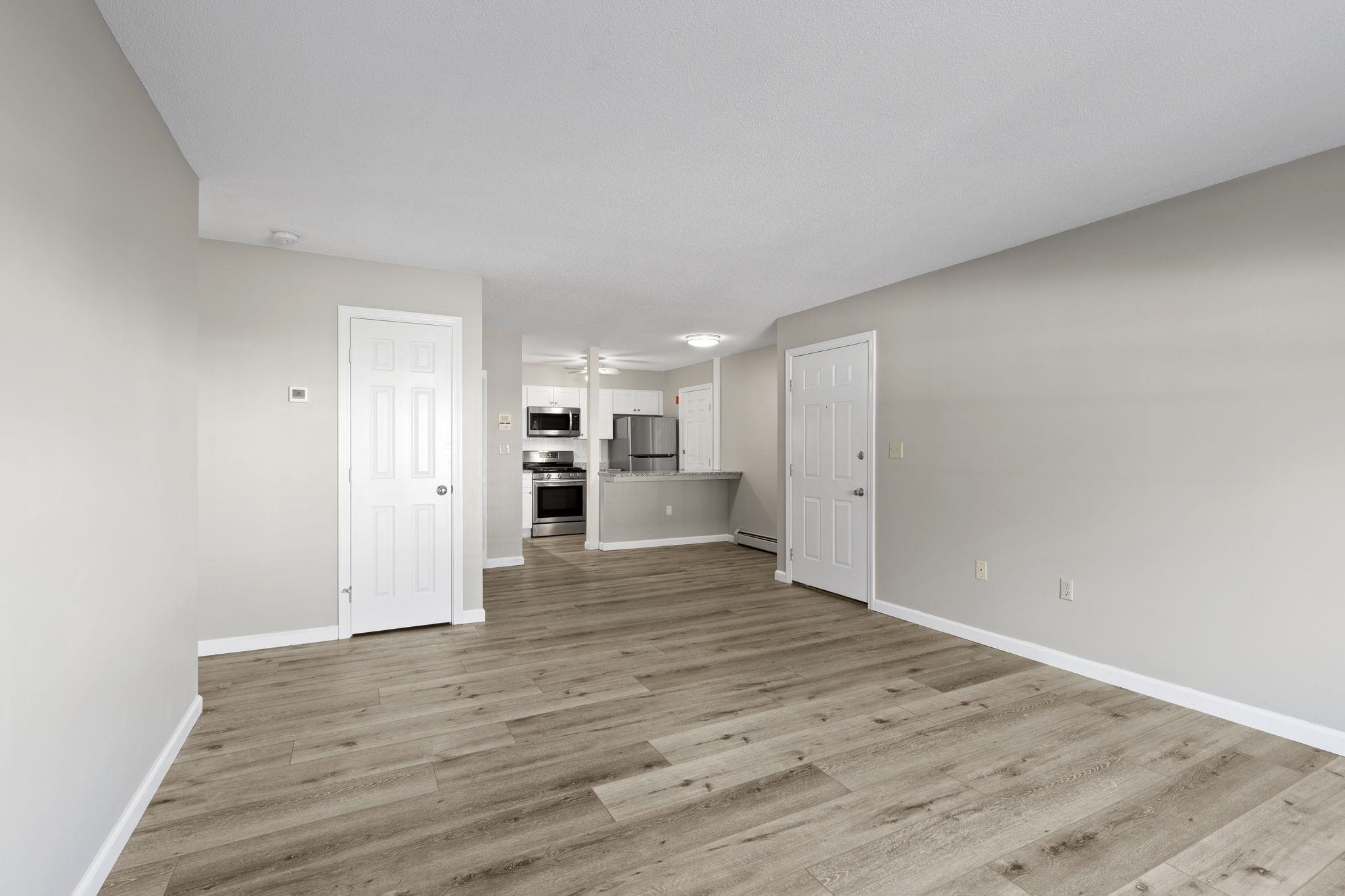 50 Brookside Drive, Unit J1 Exeter, NH 03833 - Photo 4 of 18