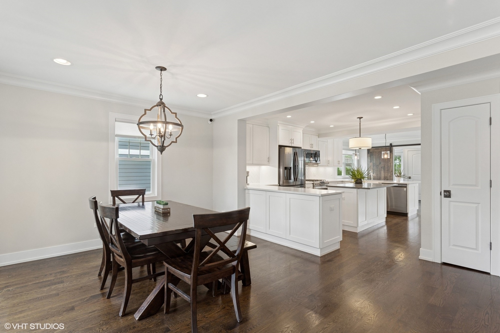 732 Mitchell Avenue Elmhurst, IL 60126 - Photo 9 of 39