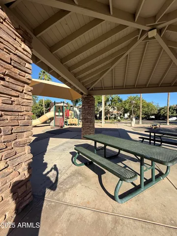 a view of a tennis court