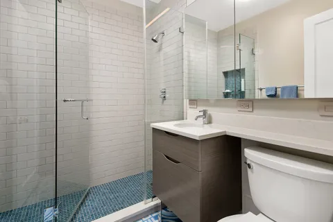 $1,650,000 | 421 West Melrose Street, Unit 18BC, Chicago, IL 60657