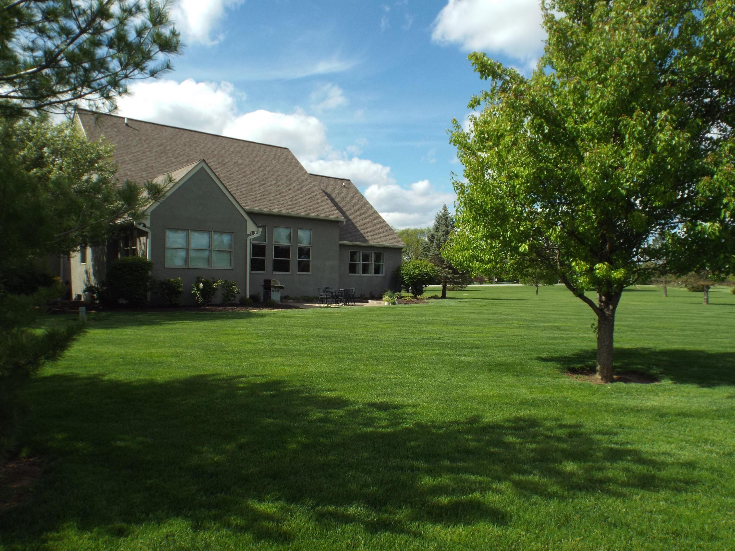 8863 Carter Road Hilliard, OH 43026 - Photo 8 of 70 Gallery Image 8