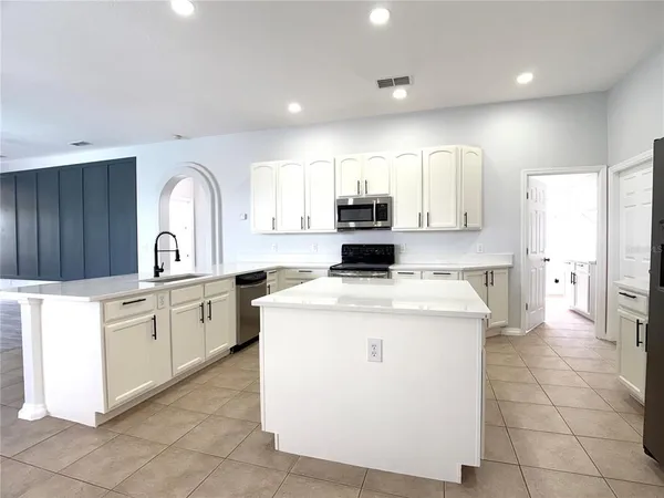 $2,600 | 448 Coventry Road, Davenport, FL 33897