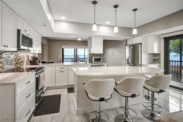 $499,900 | 1900 Virginia Avenue, Unit 103, Fort Myers, FL 33901