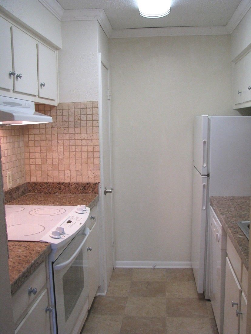 8277 Kingsbrook Road, Unit 153 Houston, TX 77024 - Photo 7 of 16