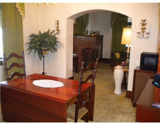 475 New York Avenue Rochester, PA 15074 - Photo 7 of 18 Dining Room.
