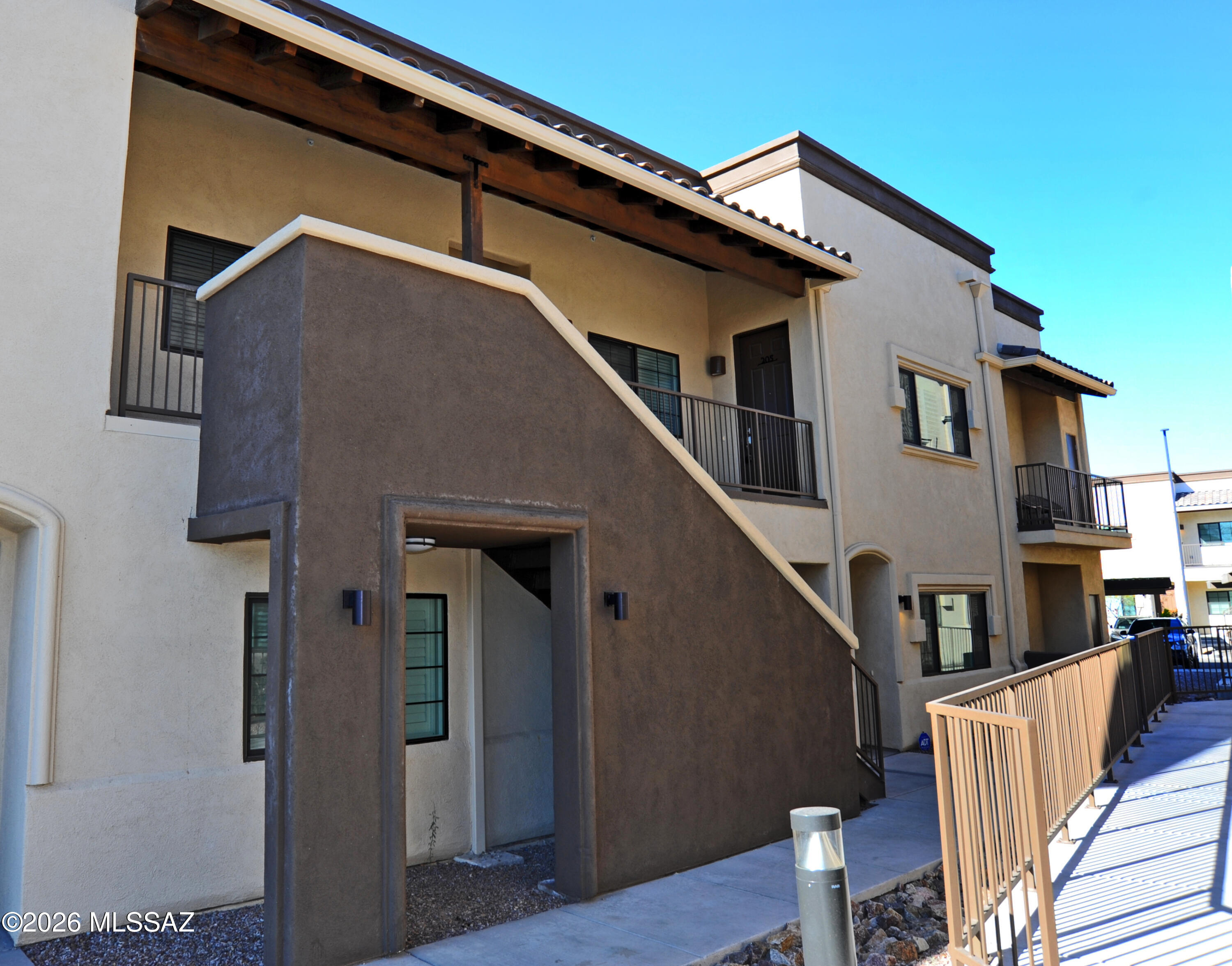 2040 East River Road, Unit 205 Tucson, AZ 85718 - Photo 2 of 33