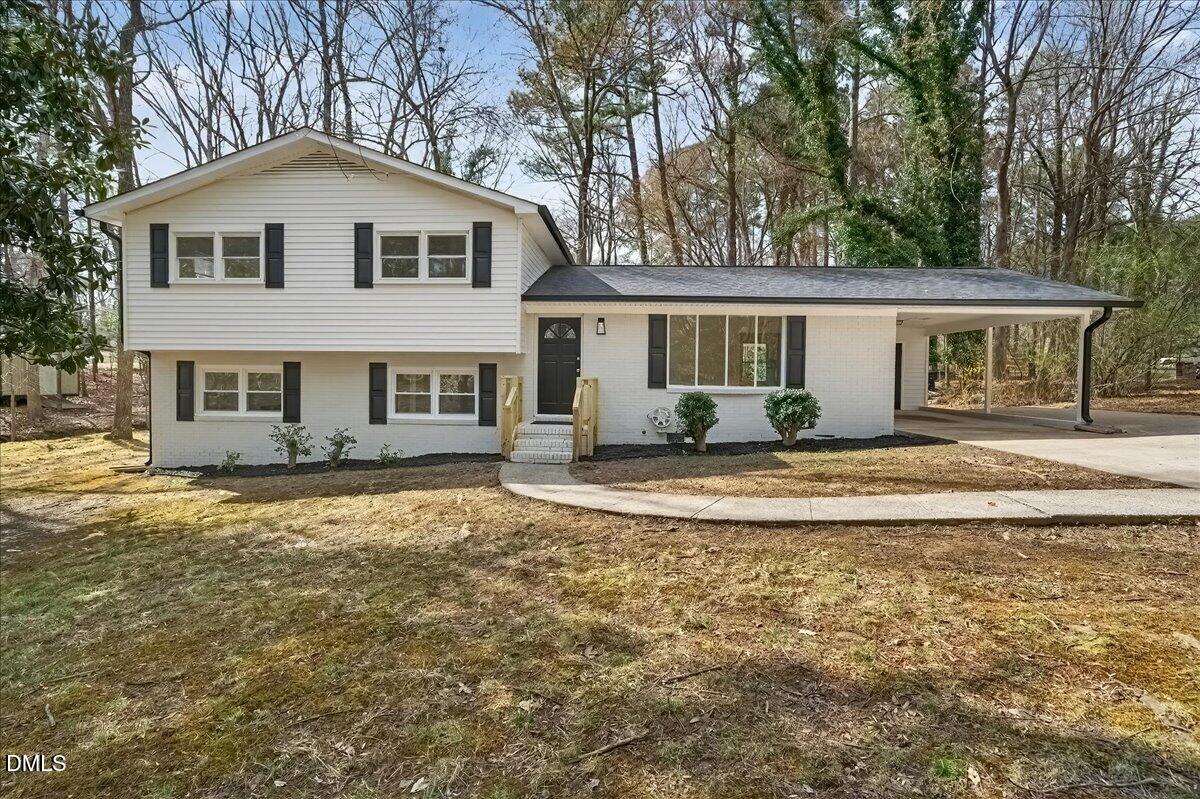 23-Exterior_5001KinlockDrive_005