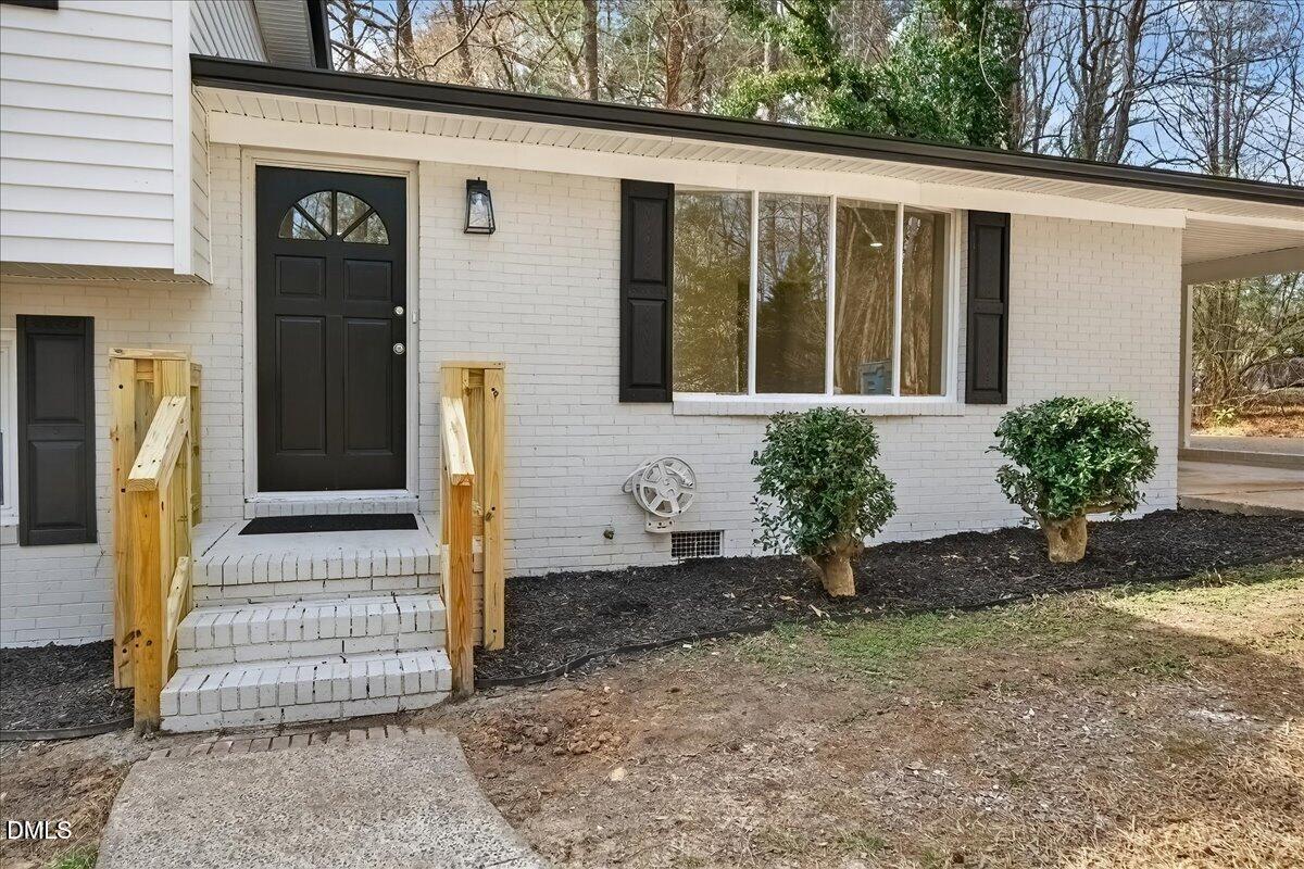 5001 Kinlock Drive Durham, NC 27712 - Photo 5 of 65 33-Exterior_5001KinlockDrive_015