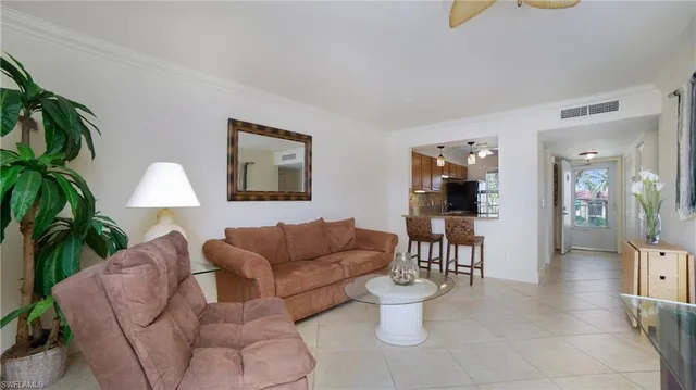 $4,850 | 1666 Osprey Avenue, Unit 204, Naples, FL 34102