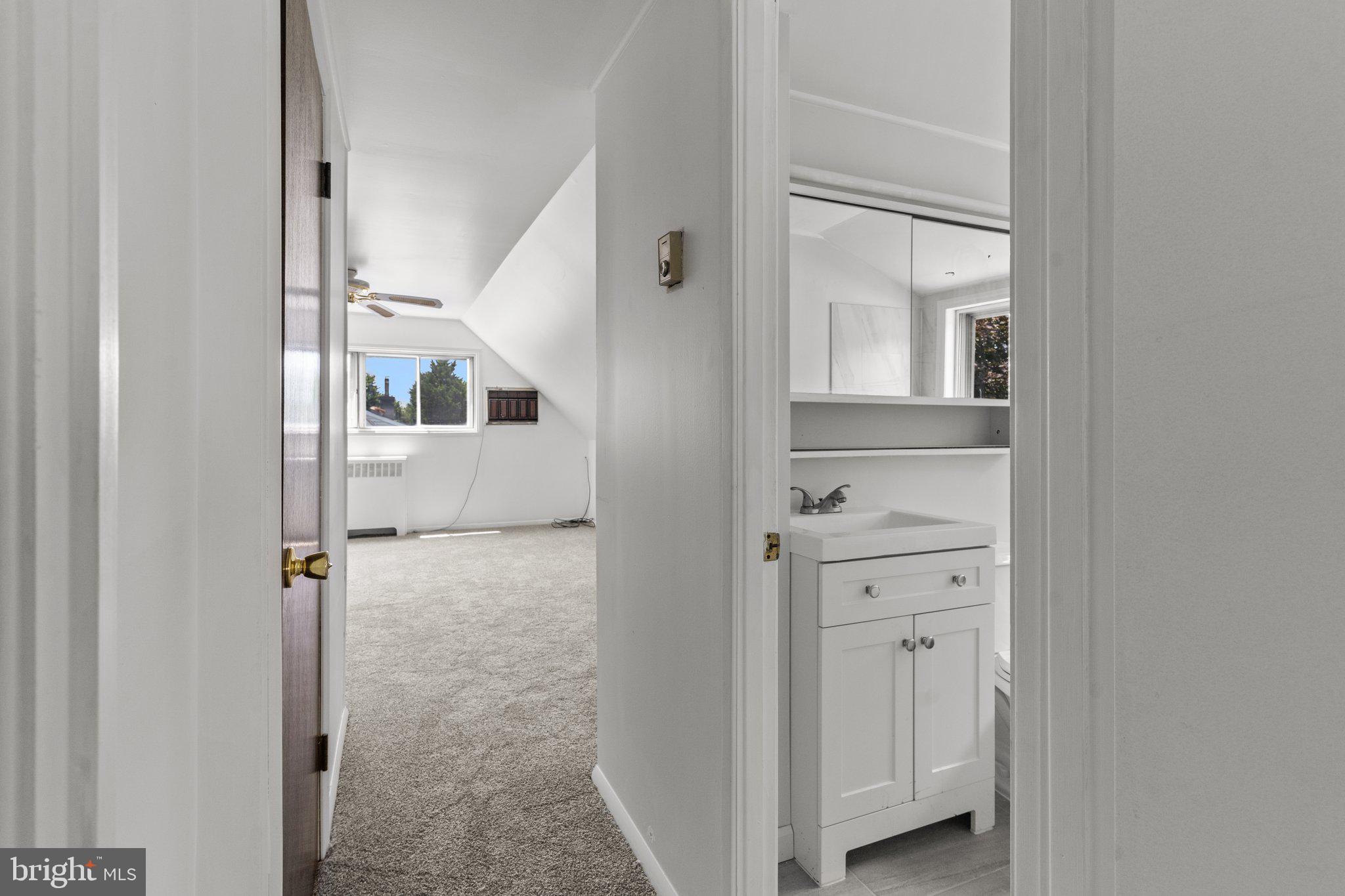 17 Queen Lily Road Levittown, PA 19057 - Photo 16 of 26 2nd Floor View