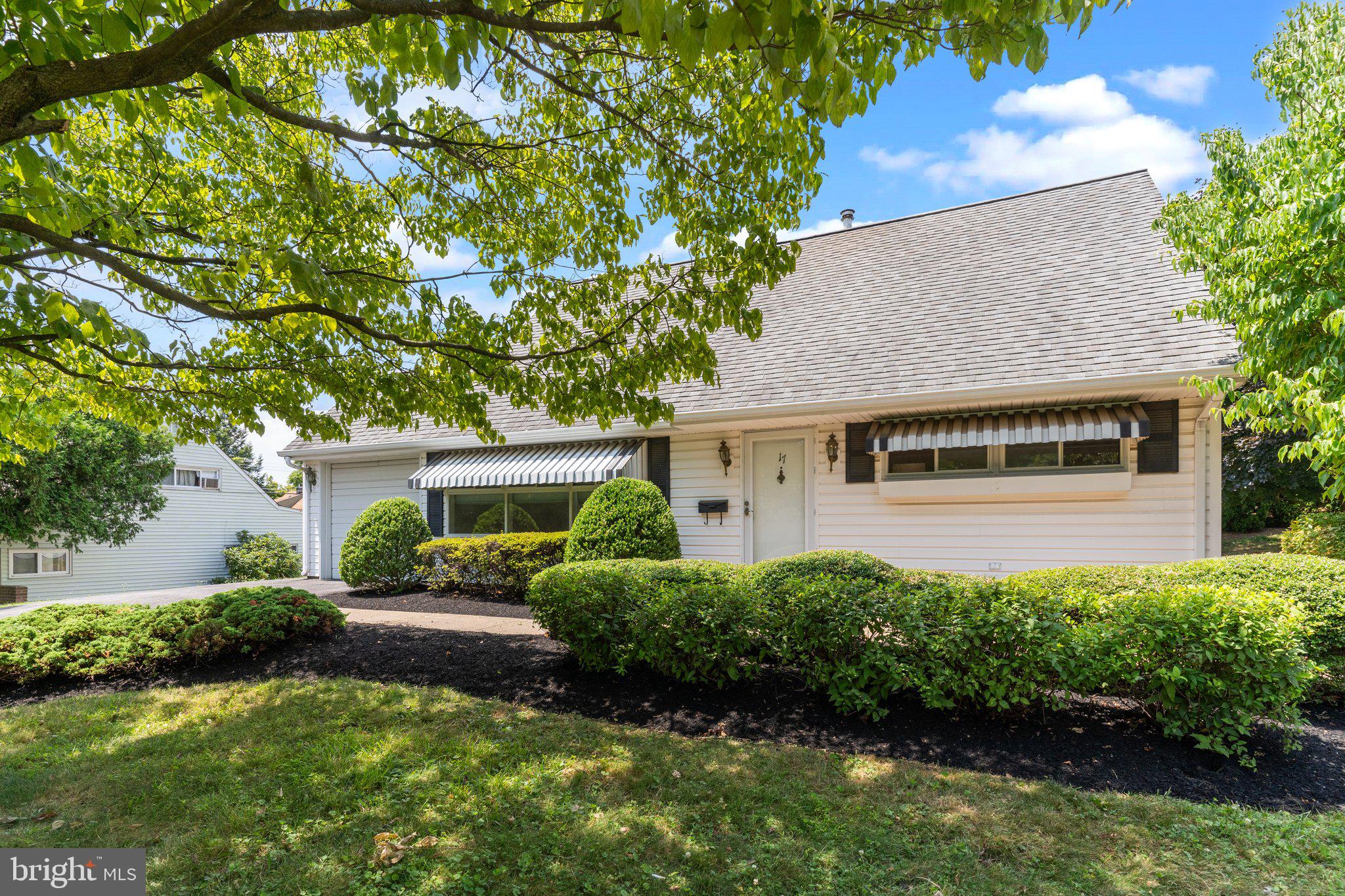 17 Queen Lily Road Levittown, PA 19057 - Photo 26 of 26 Exterior Front