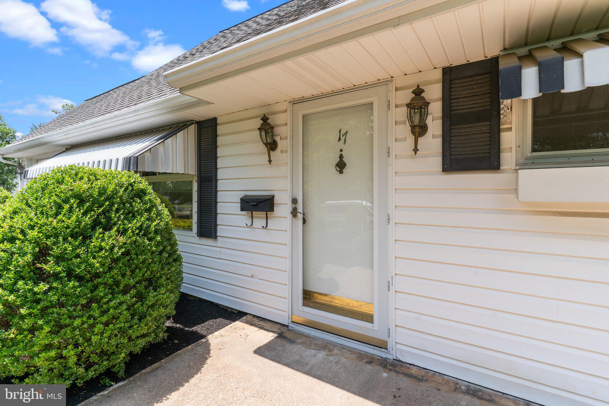 17 Queen Lily Road Levittown, PA 19057 - Photo 3 of 26 Front Entry