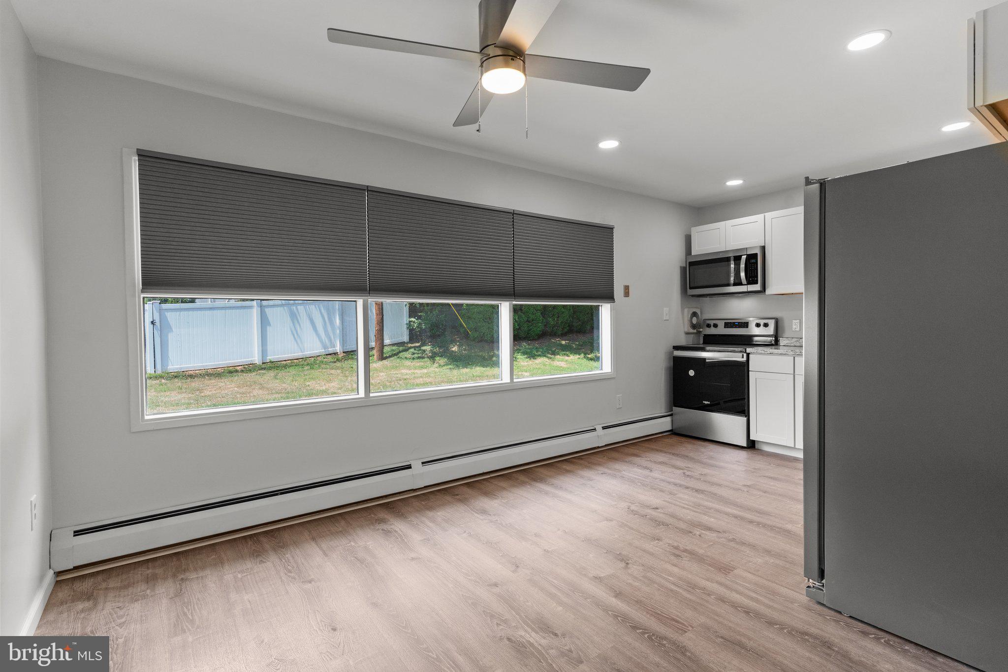 17 Queen Lily Road Levittown, PA 19057 - Photo 9 of 26 Kitchen