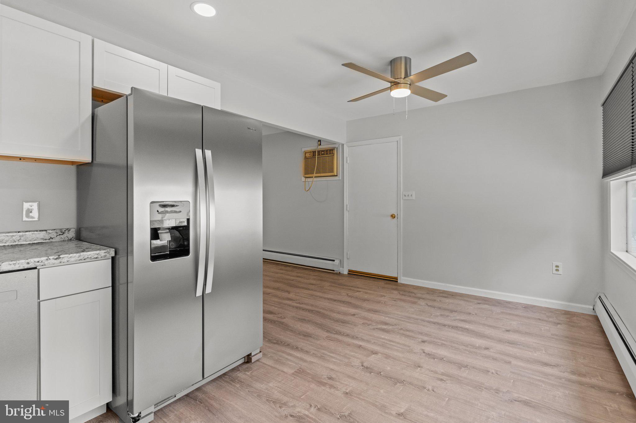 17 Queen Lily Road Levittown, PA 19057 - Photo 10 of 26 Kitchen