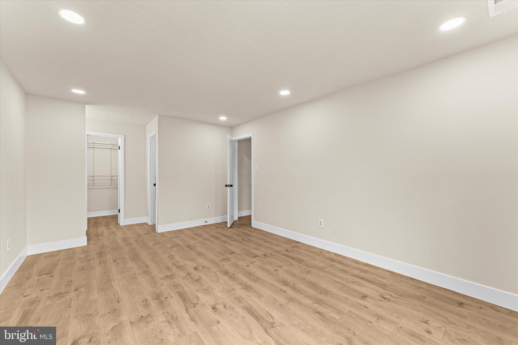 10066 Oakton Terrace Road, Unit 10066 Oakton, VA 22124 - Photo 15 of 27 a view of an empty room