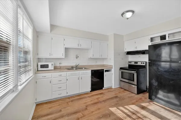 $200,000 | 3721 South Pleasant Street, Independence, MO 64055