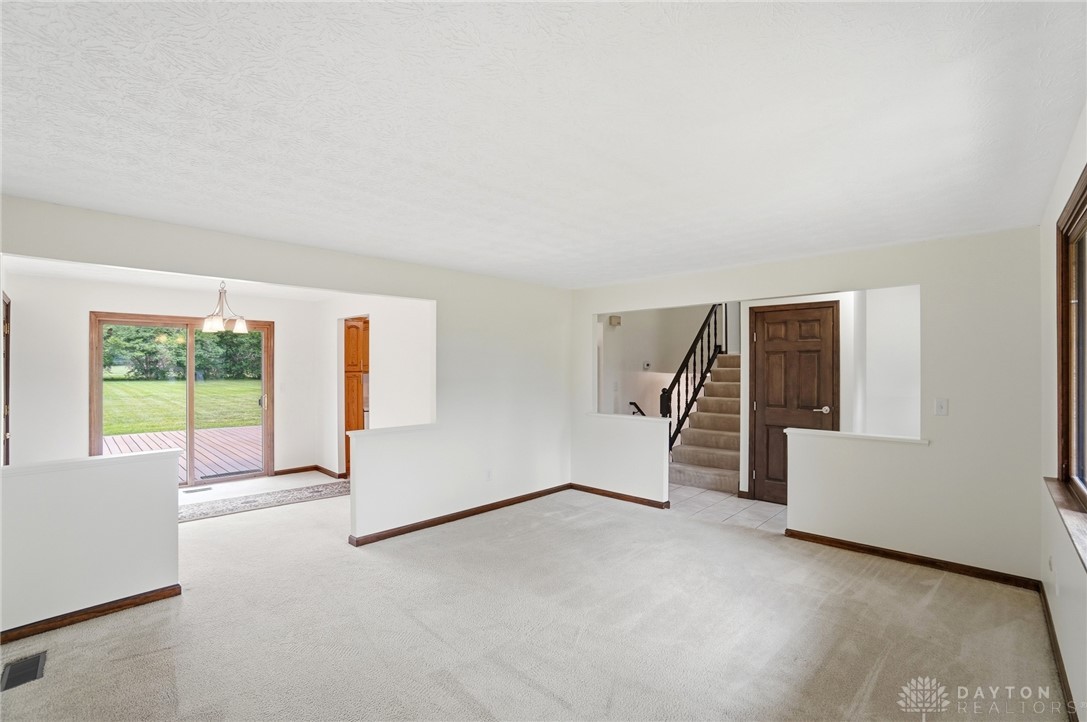 7655 Windham Road Tipp City, OH 45371 - Photo 5 of 61