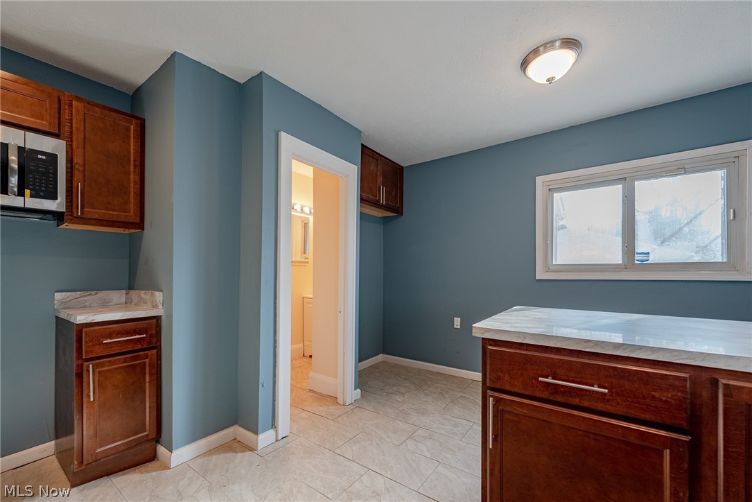 2001 Goodnor Road Cleveland Heights, OH 44118 - Photo 13 of 27 Gallery Image 13