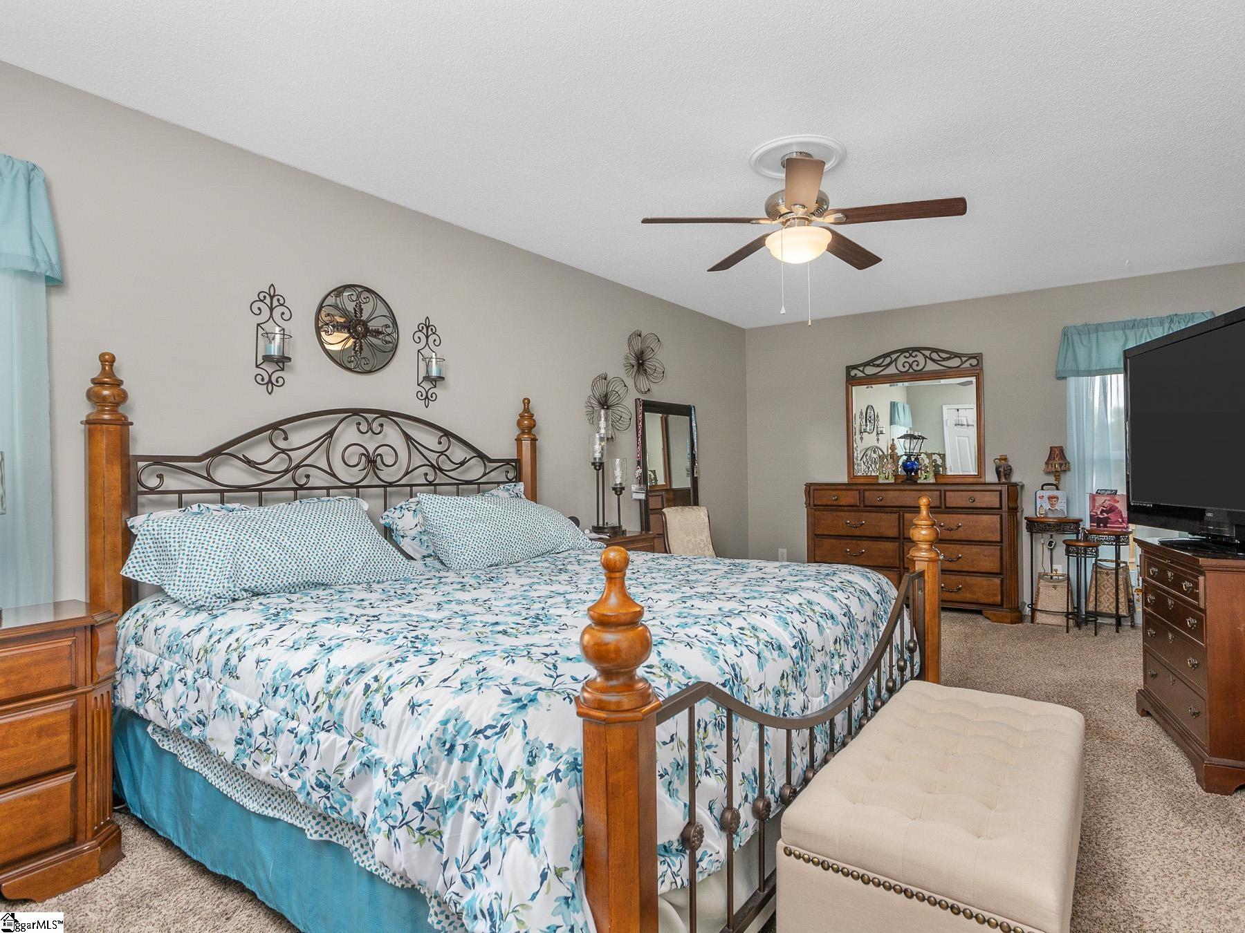 1017 Gibbs Road Wellford, SC 29385 - Photo 14 of 33
