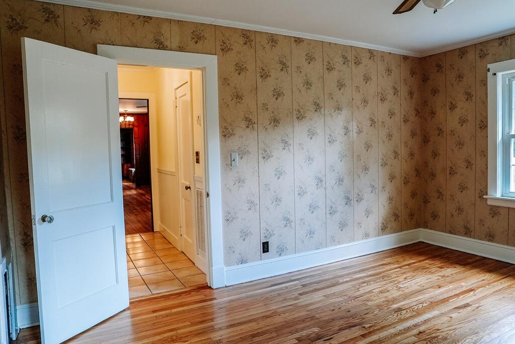 407 Ridgewood Road Bassett, VA 24055 - Photo 16 of 51 DSC02233