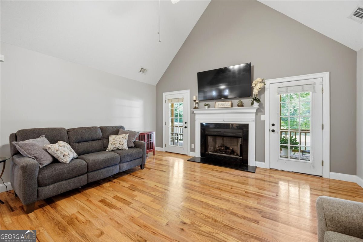 557 Aarons Circle Gray, GA 31032 - Photo 7 of 36