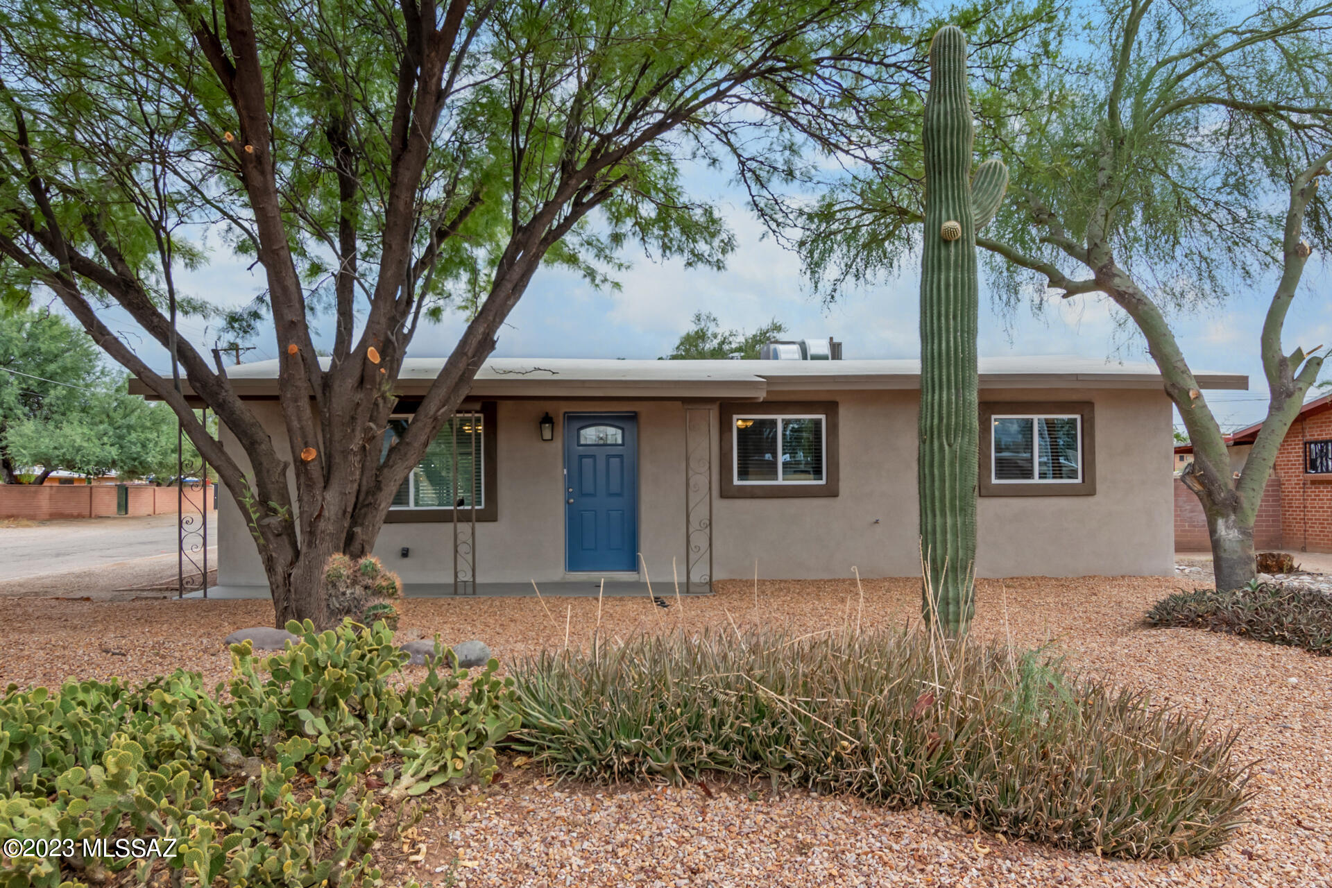 1034 East Prince Road Tucson, AZ 85719 - Photo 2 of 40