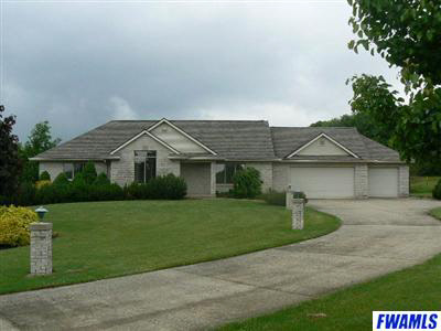 17135 Lochner Road Leo, IN 46765 - Photo 2 of 27