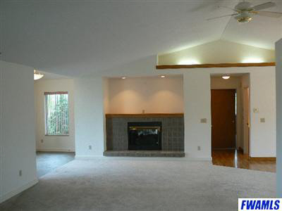 17135 Lochner Road Leo, IN 46765 - Photo 4 of 27