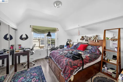 $999,000 | 600 Silliman Street, San Francisco, CA 94134