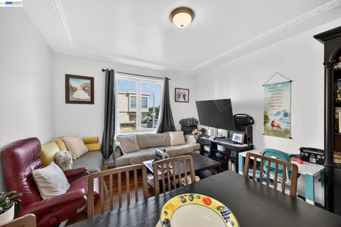 $999,000 | 600 Silliman Street, San Francisco, CA 94134