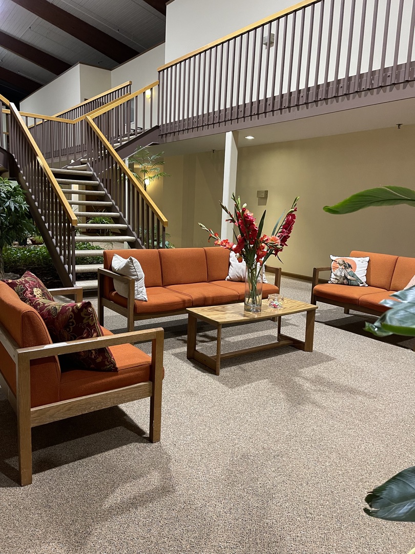 800 Ridge Road, Unit 204 Wilmette, IL 60091 - Photo 8 of 10 a outdoor living space with furniture and a rug