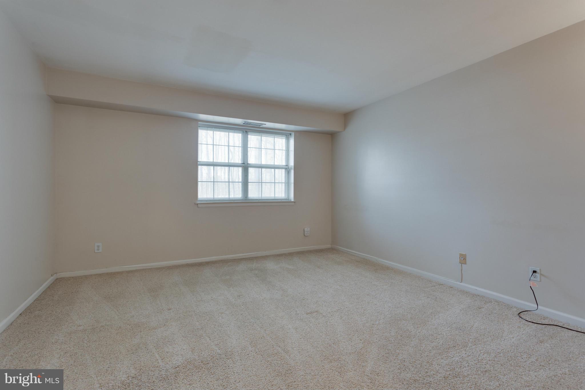 5812 Cove Landing Road, Unit 102 Burke, VA 22015 - Photo 18 of 30 Bedroom (Master)