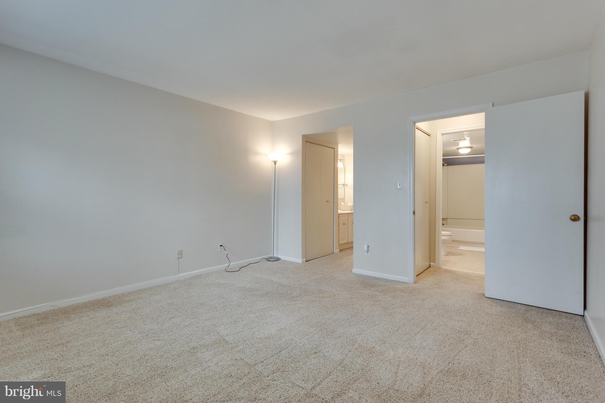 5812 Cove Landing Road, Unit 102 Burke, VA 22015 - Photo 20 of 30 Bedroom (Master)
