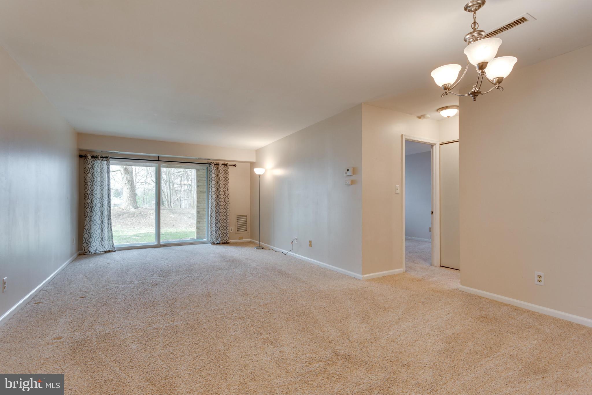5812 Cove Landing Road, Unit 102 Burke, VA 22015 - Photo 5 of 30 Family Room