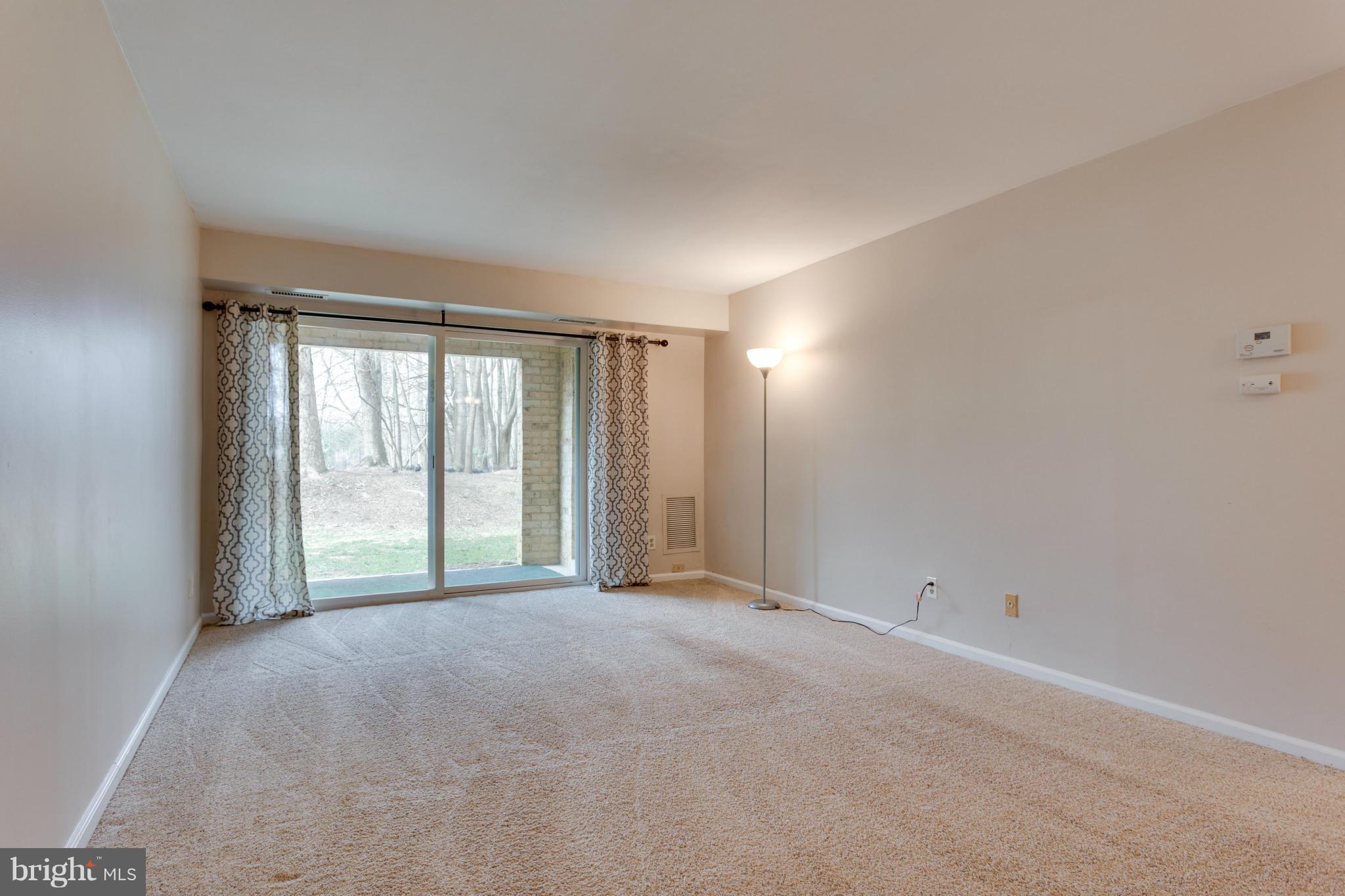 5812 Cove Landing Road, Unit 102 Burke, VA 22015 - Photo 7 of 30 Family Room