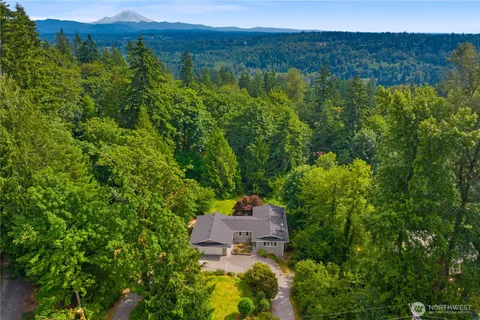 $1,025,000 | 25803 Southeast 157th Street, Issaquah, WA 98027