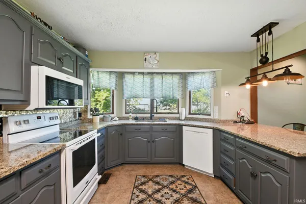 $339,900 | 5371 East 500th Road North, Michigantown, IN 46057