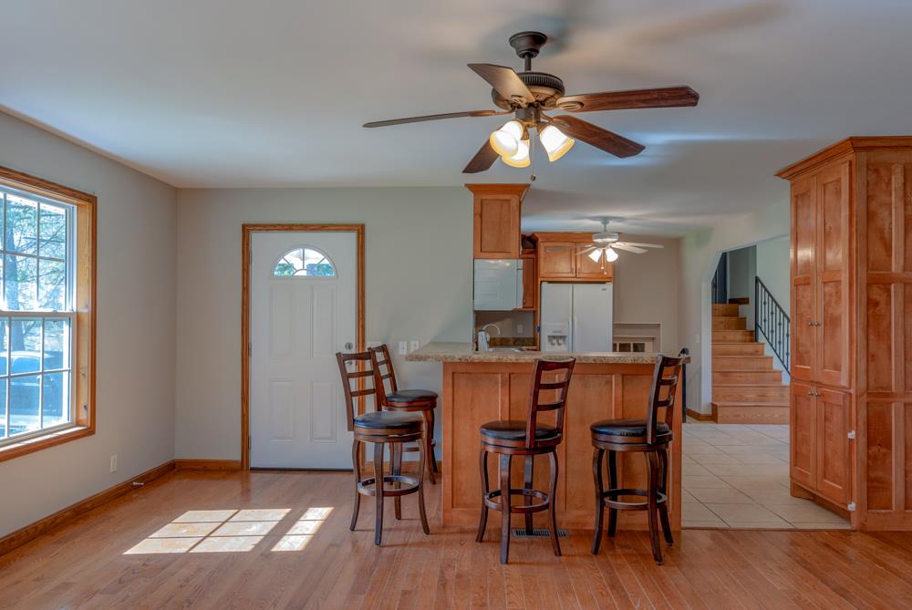 72 Denson Road Lawrenceburg, TN 38464 - Photo 4 of 30 Great windows and an eat-at bartop make this space feel inviting!