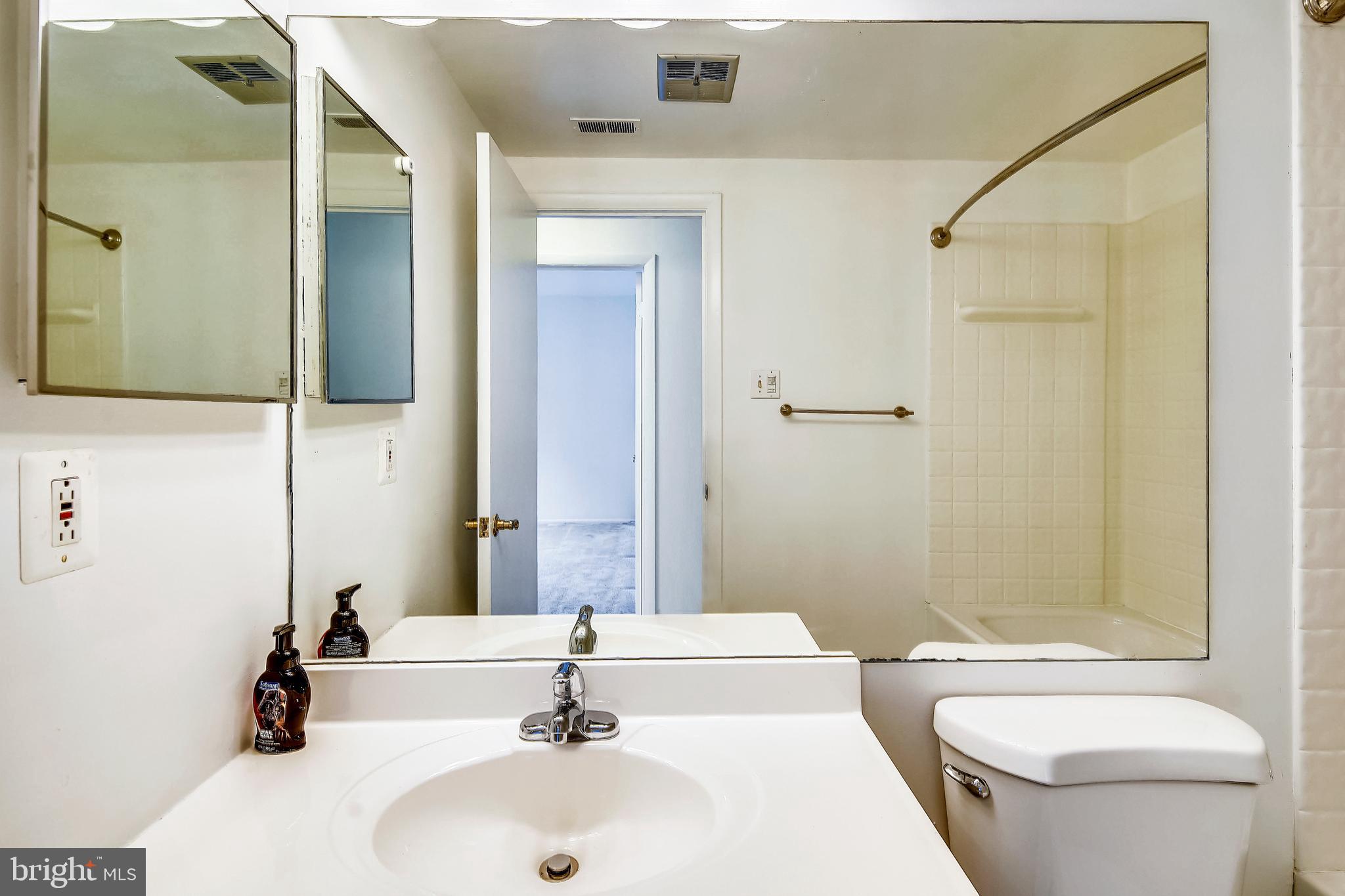 18905 Glendower Road Gaithersburg, MD 20879 - Photo 50 of 77 Gallery Image 50
