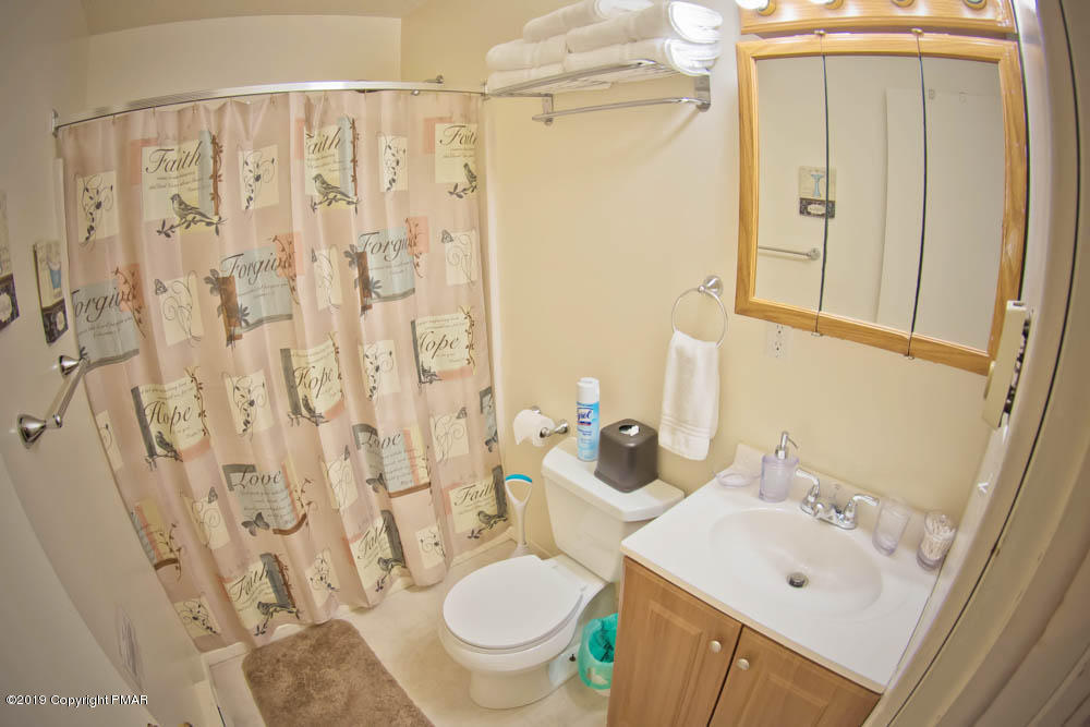 6306 Decker Road Bushkill, PA 18324 - Photo 13 of 54 0171_Sveta House Shoot_Mon 21th