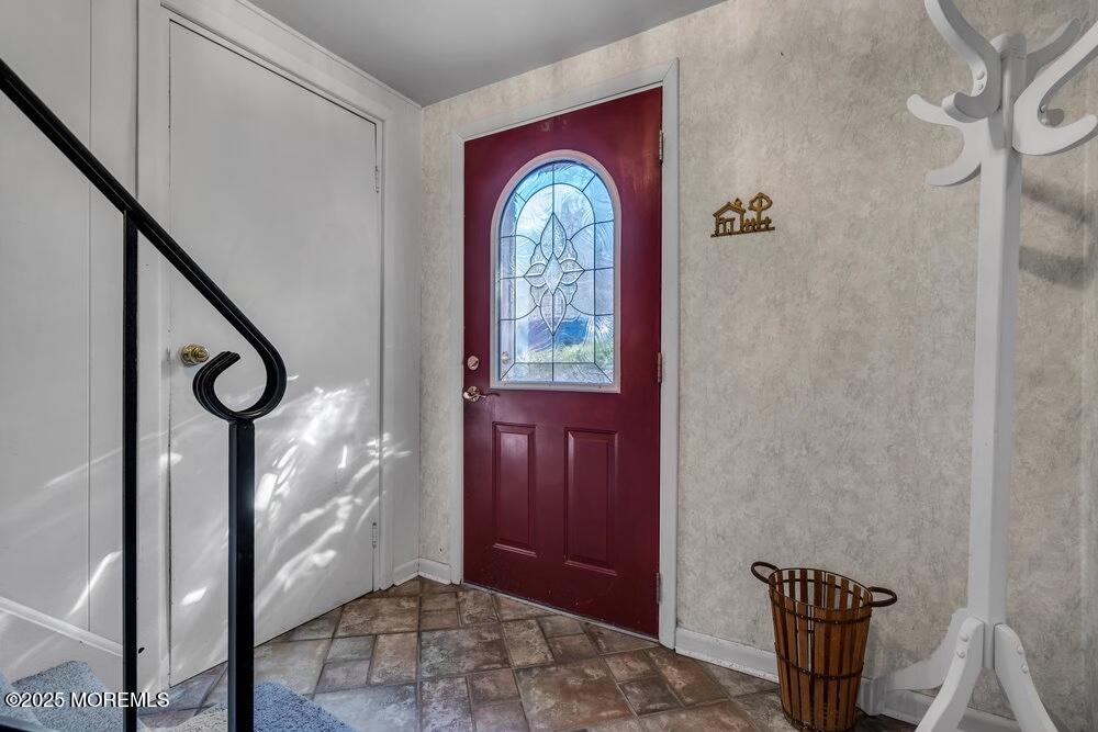 22 Sycamore Terrace Wayne, NJ 07470 - Photo 4 of 18 16