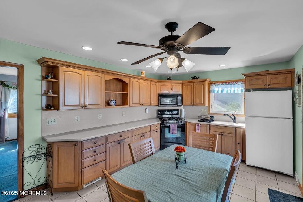 22 Sycamore Terrace Wayne, NJ 07470 - Photo 5 of 18 8