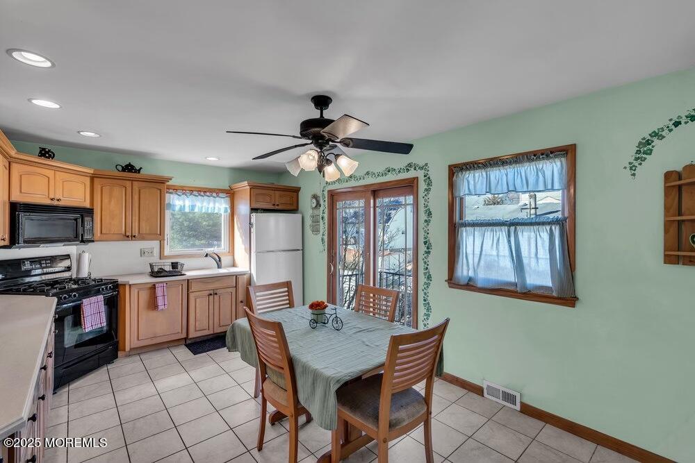 22 Sycamore Terrace Wayne, NJ 07470 - Photo 7 of 18 11