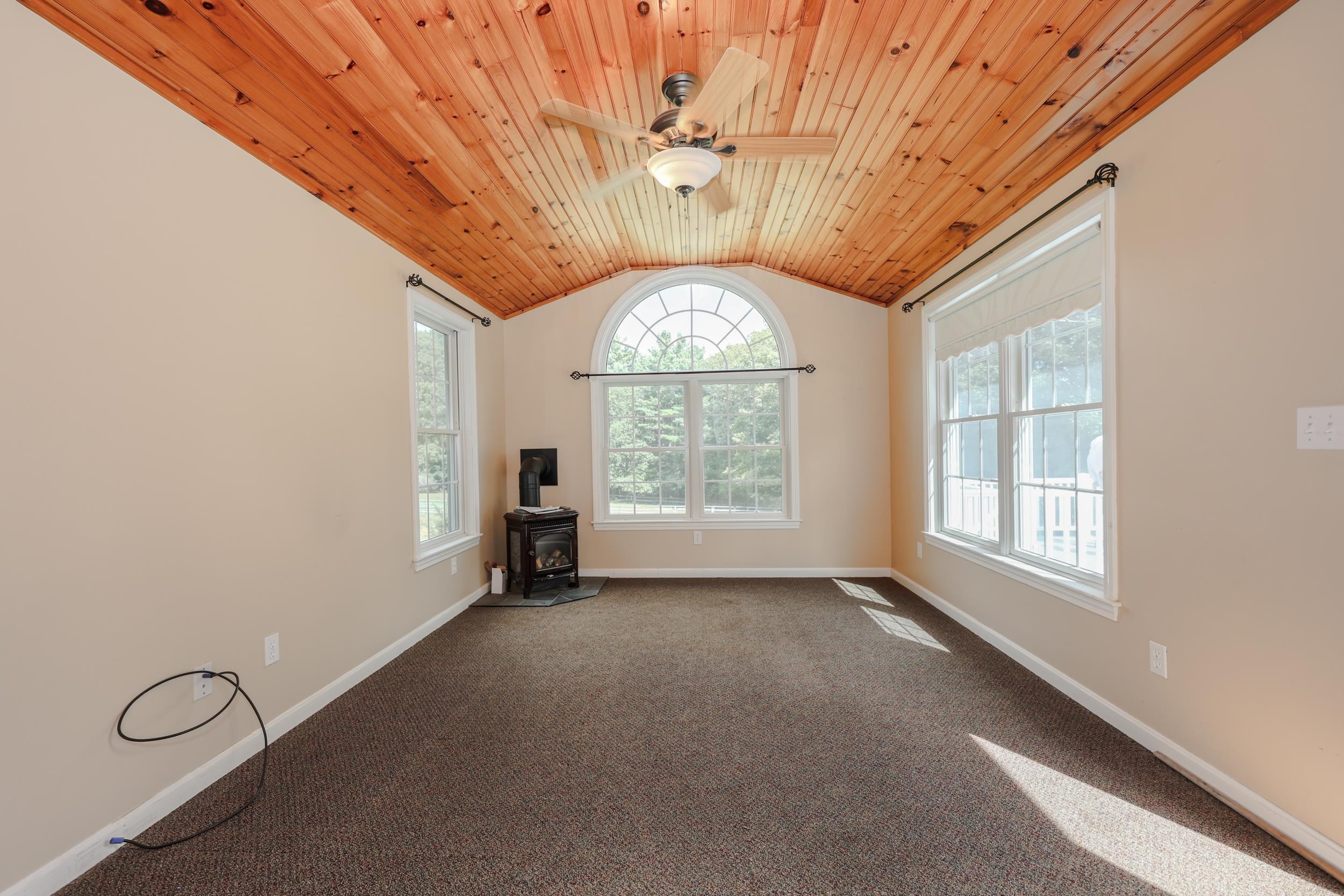 55 Holbrook Hill Road Bedford, NH 03110 - Photo 32 of 43
