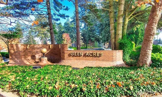 $375,000 | 10717 Glen Acres Drive South, Unit 735, Burien, WA 98168